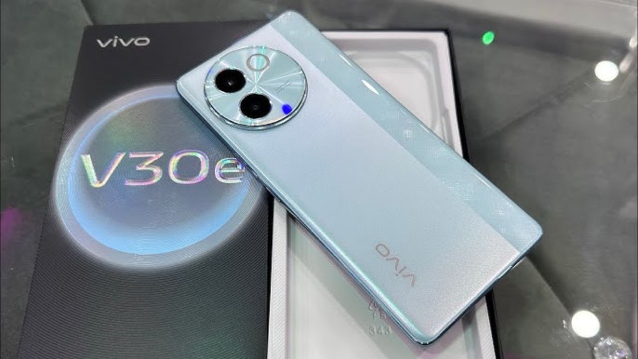 लड़कियों का दिल चुराने आया Vivo V30e 5G स्मार्टफोन, अमेजिंग कैमरे के साथ धाकड़ बैटरी