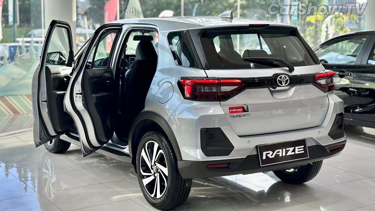 स्टाइलिश लुक और आधुनिक फीचर्स से Creta को टक्कर देंगी Toyota की धांसू SUV, मजबूत इंजन से मचायेंगी भौकाल